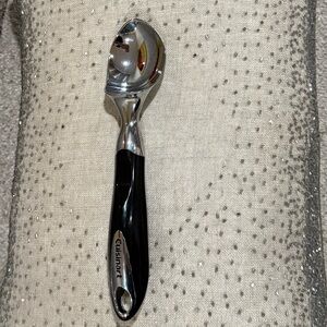 Cuisinart Black and Silver Stainless Steel Ice Cream Scoop